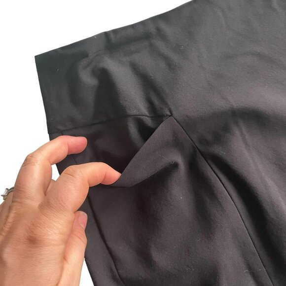 NWT Magaschoni black pencil‎ skirt WITH POCKETS sz 8 - Picture 2 of 4